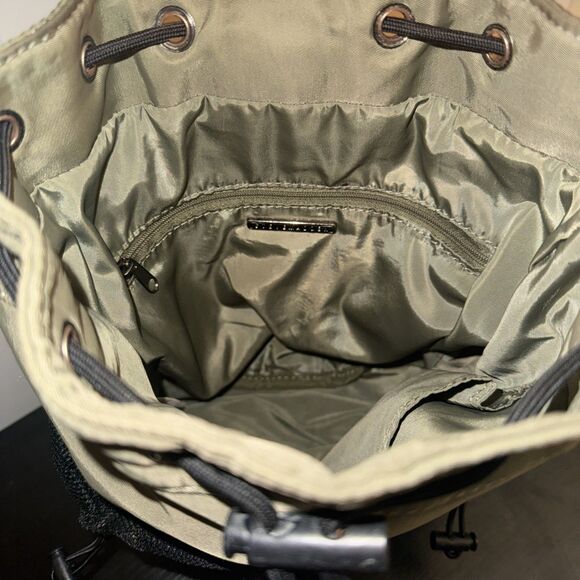 STEVE MADDEN OLIVE/ORANGE Multi BCASSY NYLON BACKPACK SLING BAG - Picture 2 of 4